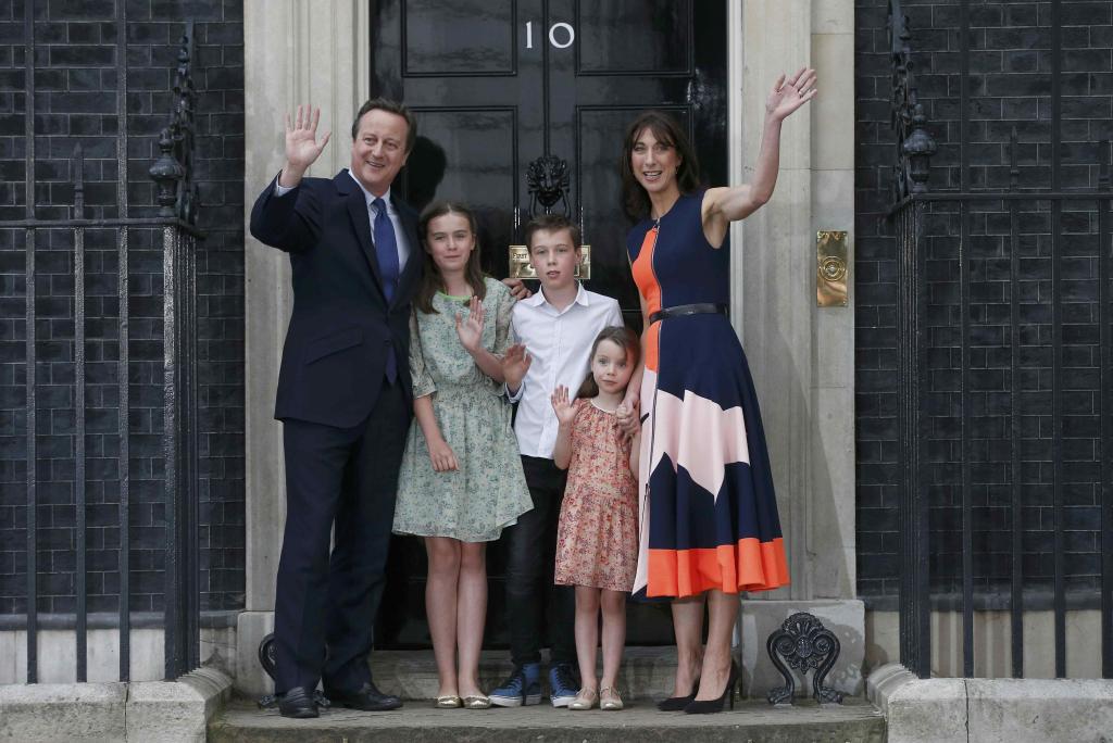 Cameron junto a su familia.