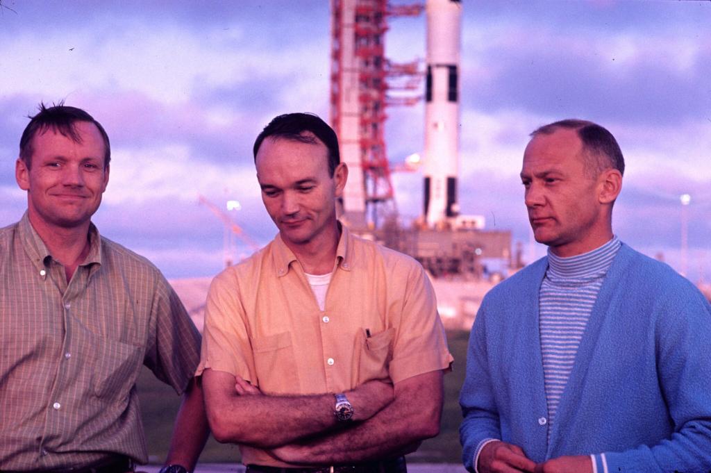 Neil Armstrong, Michael Collins y Edwin Aldrin, antes de partir hacia la Luna.