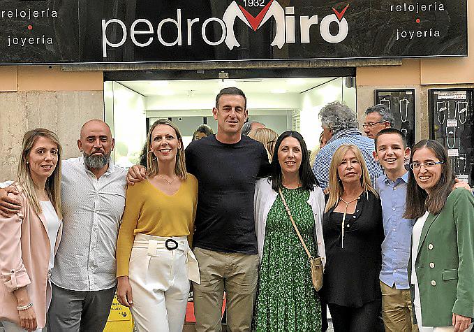 Pedro Miró inaugura nueva tienda en la calle San Miguel 65, de Palma