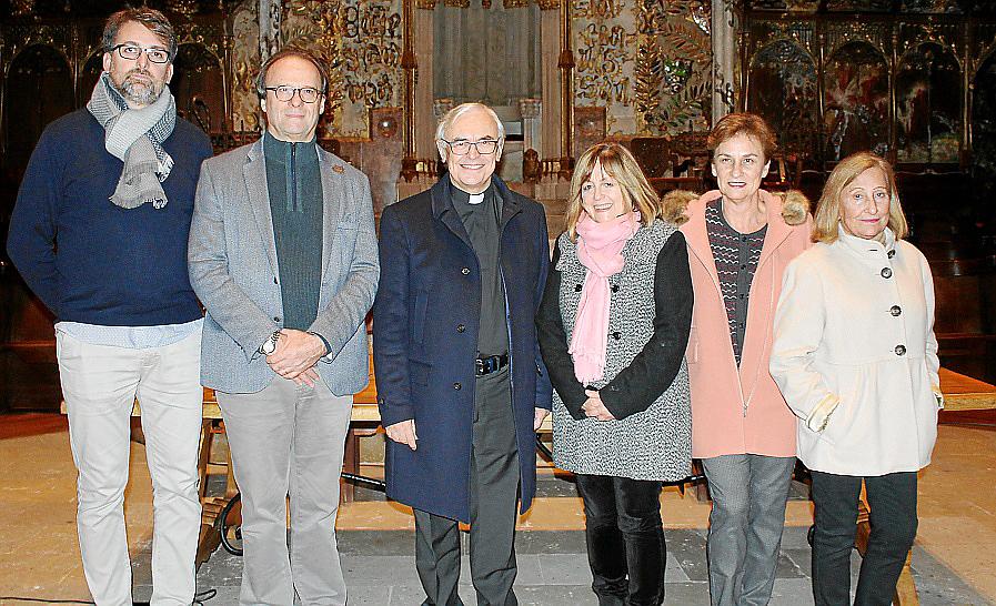 En la Seu de Mallorca se presentaron tres libros de tres canónigos de la catedral.